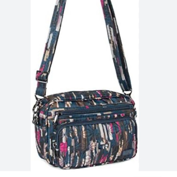 LUG CAROUSEL CROSSBODY BAG RIVER WALK BLUE RFID - Picture 10 of 11
